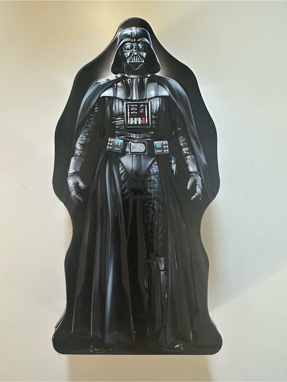 Star Wars Darth Vader Shaped Tin Box Co NWT Collectors School Jedi Party Prize